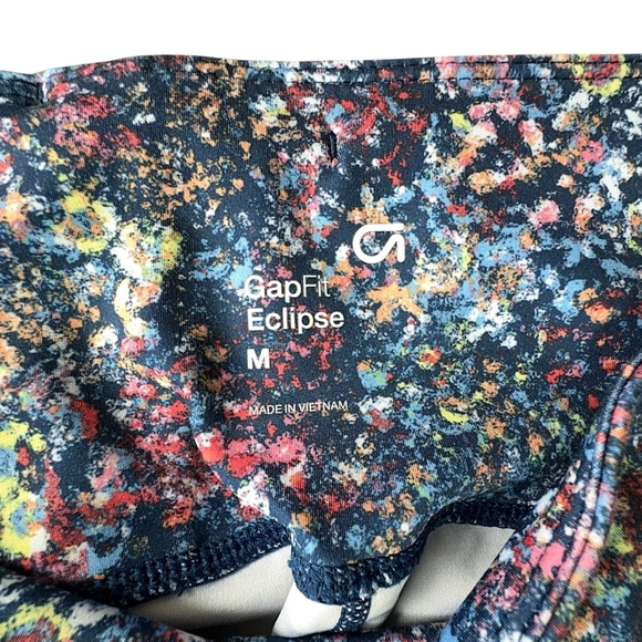 GAP FIT NWOT ECLIPSE HIGH RISE CROPPED LEGGINGS BLUE PINK WHITE | MEDIUM - Picture 9 of 9